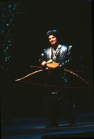 James King (Emperor), Die Frau ohne Schatten, Richard Strauss. San Francisco Opera, 1980-81. Photographer: Ron Scherl/San Francisco Opera.