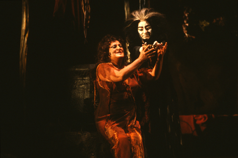 Birgit Nilsson (Barak's Wife), Ruth Hesse (Empress's Nurse), Die Frau ohne Schatten, Richard Strauss. San Francisco Opera, 1980-81. Photographer: Ron Scherl/San Francisco Opera.