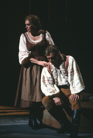 Elisabeth Söderström (Jenufa), William Lewis (Steva Buryja), Jenufa, Leoš Janáček. San Francisco Opera, 1980-81. Photographer: Ron Scherl/San Francisco Opera.