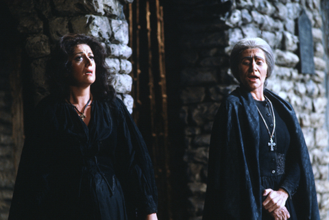 Tatiana Troyanos (Santuzza), Sona Cervena (Mamma Lucia), Cavalleria Rusticana, Pietro Mascagni. San Francisco Opera, 1980-81. Photographer: Ron Scherl/San Francisco Opera.