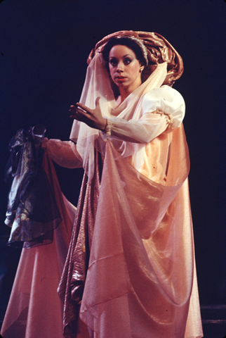 Maria Ewing (Sicle), L'Ormindo, Francesco Cavalli. San Francisco Opera/SPOT, 1974. Photographer: Ron Scherl/San Francisco Opera.