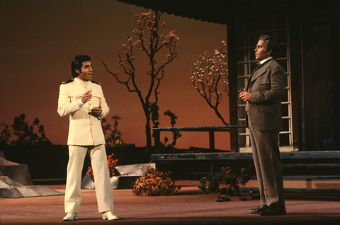 Luis Lima (Pinkerton), Allan Monk (Sharpless), Madama Butterfly, Giacomo Puccini. San Francisco Opera, 1980-81. Photographer: Ron Scherl/San Francisco Opera.