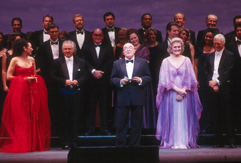 Front row, l. to r.: Carol Vaness, Donald Runnicles, Lotfi Mansouri, Joan Sutherland, Richard Bonynge. Behind them are members of the San Francisco Opera Chorus. 2000-01. Photographer: Larry Merkle/San Franciso Opera