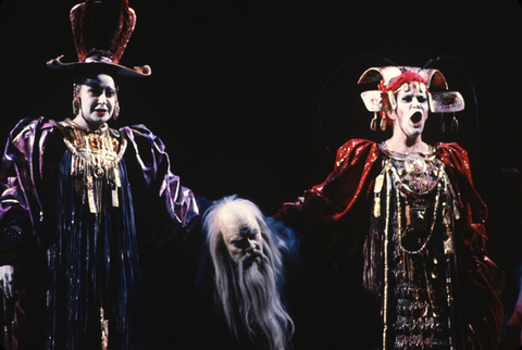 Helga Dernesch (Goneril), Thomas Stewart (Lear), Rita Shane (Regan), Lear, Aribert Reimann. San Francisco Opera, 1980-81. Photographer: Ron Scherl/San Francisco Opera.