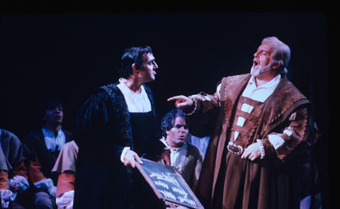 Gottfried Hornik (Sixtus Beckmesser), Karl Ridderbusch (Hans Sachs), Ensemble, Die Meistersinger von Nürnberg, Richard Wagner. San Francisco Opera, 1980-81. Photographer: Ron Scherl/San Francisco Opera.