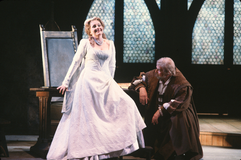 Hannelore Bode (Eva), Karl Ridderbusch (Hans Sachs), Die Meistersinger von Nürnberg, Richard Wagner. San Francisco Opera, 1980-81. Photographer: Ron Scherl/San Francisco Opera.