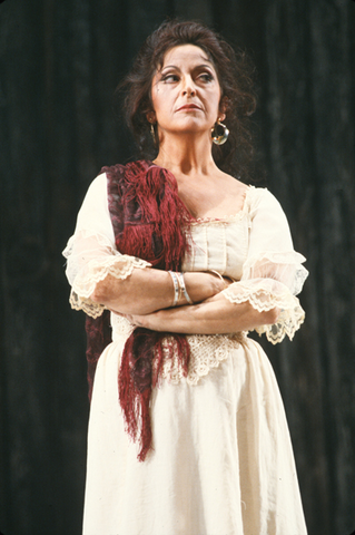 Teresa Berganza (Carmen), Carmen, Georges Bizet. San Francisco Opera, 1981-82. Photographer: Ron Scherl/San Francisco Opera.