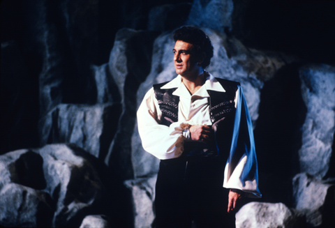 Plácido Domingo (Don José), Carmen, Georges Bizet. San Francisco Opera, 1981-82. Photographer: Ron Scherl/San Francisco Opera.