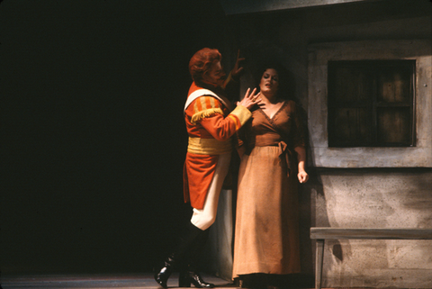 Jean Cox (Drum Major), Janis Martin (Marie), Wozzeck, Alban Berg. San Francisco Opera, 1981-82. Photographer: Ron Scherl/San Francisco Opera.