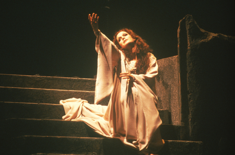 Ashley Putnam (Lucia), Lucia di Lammermoor, Gaetano Donizetti. San Francisco Opera, 1981-82. Photographer: Ron Scherl/San Francisco Opera.