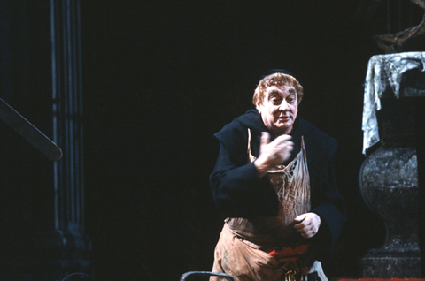 Italo Tajo (Sacristan), Tosca, Giacomo Puccini. San Francisco Opera, 1982-83. Photographer: Ron Scherl/San Francisco Opera.