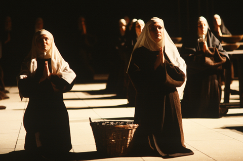 Betsy Norden (Sister Constance), Carol Vaness (Blanche), Chorus, Dialogues of the Carmelites, Francis Poulenc. San Francisco Opera, 1982-83. Photographer: Ron Scherl/San Francisco Opera.