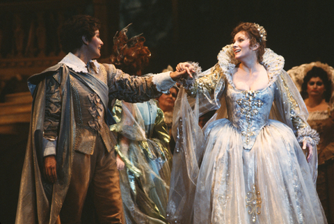 Delia Wallis (Prince Charming), Sheri Greenawald (Lucette), Ensemble, Chorus, Cendrillon, Jules Massenet. San Francisco Opera, 1982-83. Photographer: Ron Scherl/San Francisco Opera.