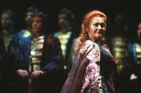 Leonie Rysanek (Ortrud), Chorus, Lohengrin, Richard Wagner. San Francisco Opera, 1982-83. Photographer: Ron Scherl/San Francisco Opera.