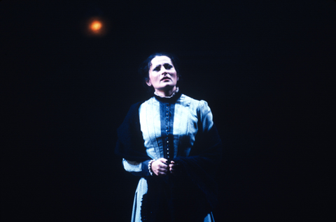 Ilona Tokody (Mimì), La Bohème, Giacomo Puccini. San Francisco Opera, 1982-83. Photographer: Ron Scherl/San Francisco Opera.