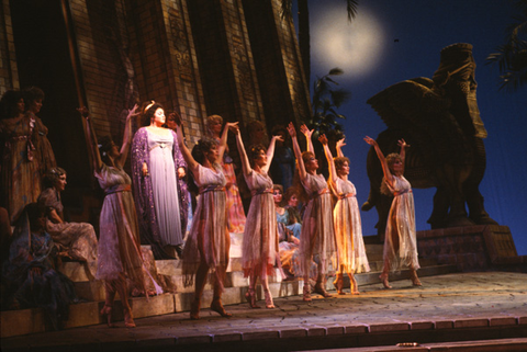 Marilyn Horne (Dalila), Ensemble, Samson et Dalila, Camille Saint-Saëns. San Francisco Opera, 1983-84. Photographer: Ron Scherl/San Francisco Opera.