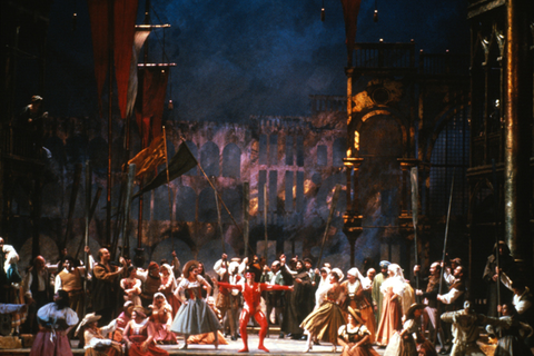 Act I, Ensemble, La Gioconda, Amilcare Ponchielli. San Francisco Opera, 1983-84. Photographer: Ron Scherl/San Francisco Opera.