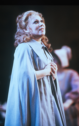 Mirella Freni (Manon Lescaut), Manon Lescaut, Giacomo Puccini. San Francisco Opera, 1983-84. Photographer: Ron Scherl/San Francisco Opera.