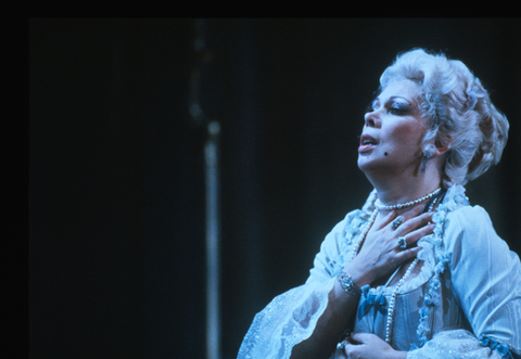 Mirella Freni (Manon Lescaut), Manon Lescaut, Giacomo Puccini. San Francisco Opera, 1983-84. Photographer: Ron Scherl/San Francisco Opera.