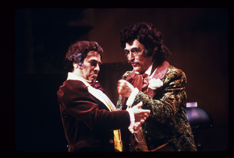 Pablo Elvira (Dottor Malatesta), Paolo Montarsolo (Don Pasquale), Don Pasquale, Gaetano Donizetti. San Francisco Opera, 1983-84. Photographer: Ron Scherl/San Francisco Opera.