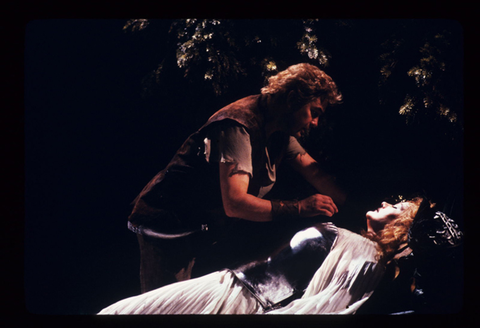 René Kollo (Siegfried), Eva Marton (Brünnhilde), Siegfried, Richard Wagner. San Francisco Opera, 1983-84. Photographer: Ron Scherl/San Francisco Opera.