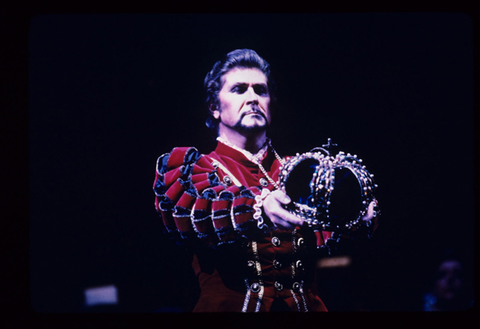 Sherrill Milnes (Don Carlo), Ernani, Giuseppe Verdi. San Francisco Opera, 1984-85. Photographer: Ron Scherl/San Francisco Opera.