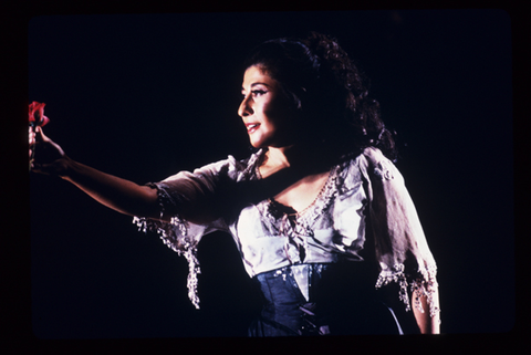 Alicia Nafé (Carmen), Carmen, Georges Bizet. San Francisco Opera, 1984-85. Photographer: Ron Scherl/San Francisco Opera.