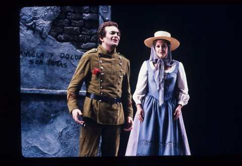 Giuliano Ciannella (Don José), Kaaren Erickson (Micaëla), Carmen, Georges Bizet. San Francisco Opera, 1984-85. Photographer: Ron Scherl/San Francisco Opera.