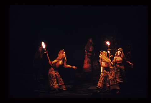 (Maidservants), Elektra, Richard Strauss. San Francisco Opera, 1984-85. Photographer: Ron Scherl/San Francisco Opera.