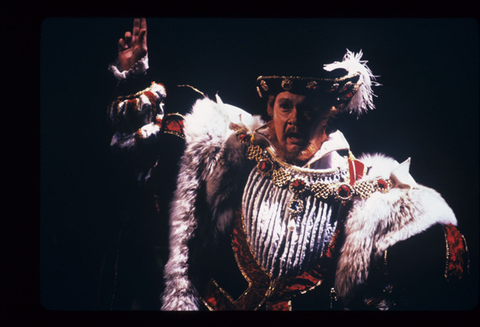 Kevin Langan (Enrico), Anna Bolena, Gaetano Donizetti. San Francisco Opera, 1984-85. Photographer: Ron Scherl/San Francisco Opera.