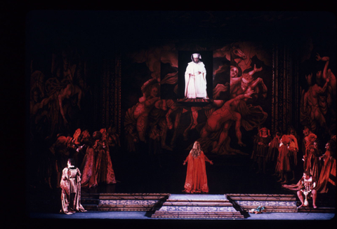 Donnie Ray Albert (Monterone), Dano Raffanti (The Duke of Mantua), Ingvar Wixell (Rigoletto), Chorus, Rigoletto, Giuseppe Verdi. San Francisco Opera, 1984-85. Photographer: Ron Scherl/San Francisco Opera.