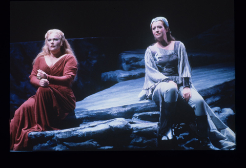 Eva Marton (Brünnhilde), Helga Dernesch (Waltraute), Götterdämmerung, Richard Wagner. San Francisco Opera, 1984-85. Photographer: Ron Scherl/San Francisco Opera.