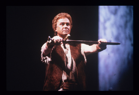 René Kollo (Siegfried), Götterdämmerung, Richard Wagner. San Francisco Opera, 1984-85. Photographer: Ron Scherl/San Francisco Opera.