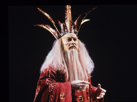 Thomas Stewart (Lear), Lear, Aribert Reimann. San Francisco Opera, 1985-86. Photographer: Ron Scherl/San Francisco Opera.