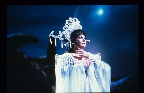 Eva Marton (Turandot), Turandot, Giacomo Puccini. San Francisco Opera, 1985-86. Photographer: Ron Scherl/San Francisco Opera.