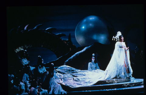 Eva Marton (Turandot), Ensemble, Turandot, Giacomo Puccini. San Francisco Opera, 1985-86. Photographer: Ron Scherl/San Francisco Opera.