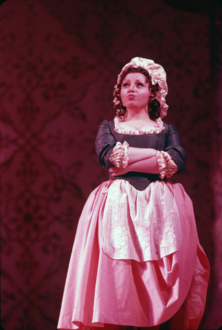 Maria Spacagna (Blonde), Die Entführung aus dem Serail, Wolfgang Amadeus Mozart. San Francisco Opera/SPOT, 1975. Photographer: Carolyn Mason Jones/San Francisco Opera.