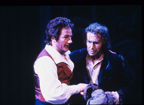 Giuseppe Giacomini (Cavaradossi), Stanley Wexler (Angelotti), Tosca, Giacomo Puccini. San Francisco Opera, 1985-86. Photographer: Ron Scherl/San Francisco Opera.