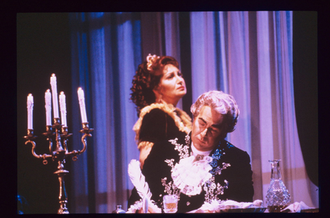 Maria Slatinaru (Tosca), James Morris (Scarpia), Tosca, Giacomo Puccini. San Francisco Opera, 1985-86. Photographer: Ron Scherl/San Francisco Opera.