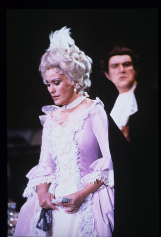 Kiri Te Kanawa (The Marschallin), Kurt Moll (Baron Ochs), Der Rosenkavalier, Richard Strauss. San Francisco Opera, 1985-86. Photographer: Ron Scherl/San Francisco Opera.