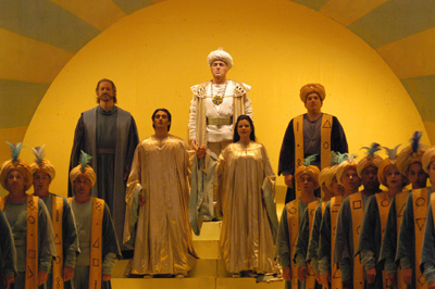 John Owens (First Priest), Charles Castronovo (Tamino), Paata Burchuladze (Sarastro), Ana Maria Martinez (Pamina), Tom Reed (Second Priest), Chorus, Die Zauberflӧte, Wolfgang Amadeus Mozart. San Francisco Opera, 2003-04. Photographer: Larry Merkle/San Francisco Opera.