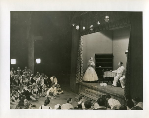 Pagliacci, Ruggero Leoncavallo. San Francisco Opera, 1939. Photographer: Lawrence B. Morton/San Francisco Opera.