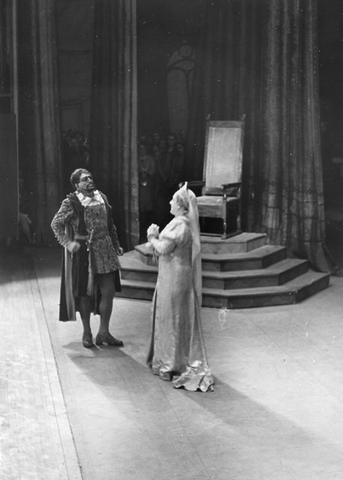 Otello, Giuseppe Verdi. San Francisco Opera, 1939. Photographer: Lawrence B. Morton/San Francisco Opera.