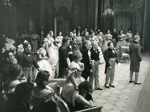 La Traviata, Giuseppe Verdi. San Francisco Opera, 1939. Photographer: Lawrence B. Morton/San Francisco Opera.