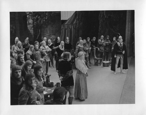 Il Trovatore, Giuseppe Verdi. San Francisco Opera, 1939. Photographer: Lawrence B. Morton/San Francisco Opera.