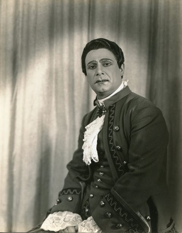 Don Pasquale, Gaetano Donizetti. San Francisco Opera, 1941. Photographer: Lawrence B. Morton/San Francisco Opera.