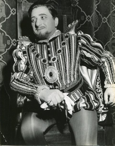 Rigoletto, Giuseppe Verdi. San Francisco Opera, 1941. Photographer: Lawrence B. Morton/San Francisco Opera.