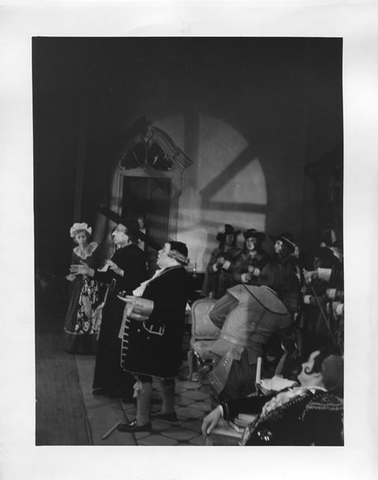 Il Barbiere di Siviglia, Gioachino Rossini. San Francisco Opera, 1941. Photographer: Lawrence B. Morton/San Francisco Opera.