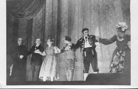 Il Barbiere di Siviglia, Gioachino Rossini. San Francisco Opera, 1941. Photographer: Unknown/San Francisco Opera.