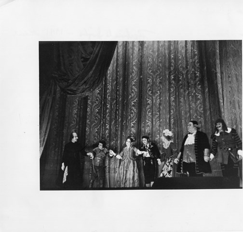 Il Barbiere di Siviglia, Gioachino Rossini. San Francisco Opera, 1941. Photographer: Unknown/San Francisco Opera.